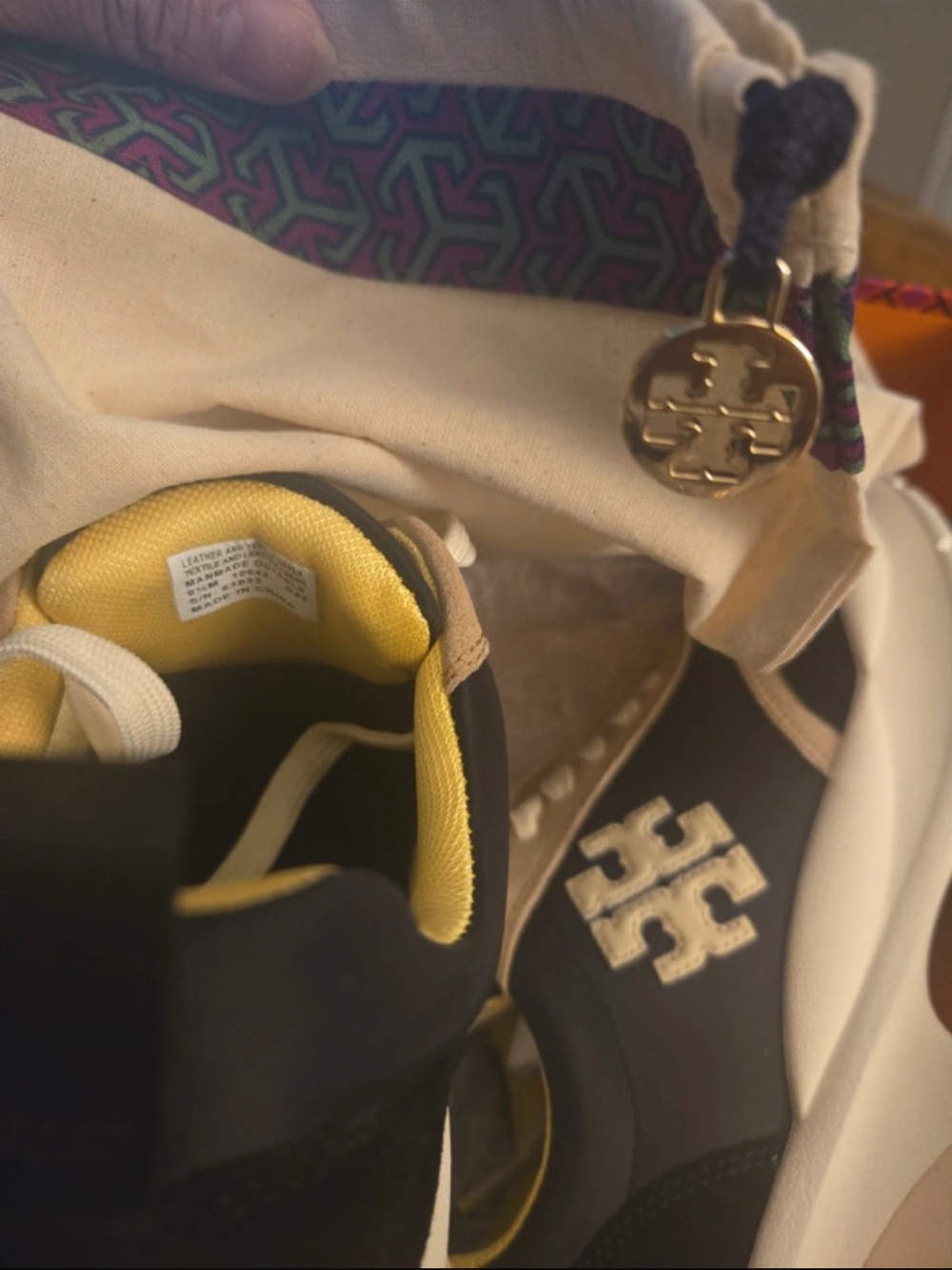 Tory Burch Black and Beige Low-Top Logo Sneakers with White Soles - Picture 7 of 8